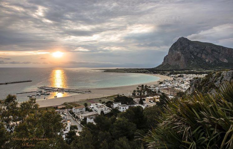 529083_10151561401379723_1710258530_n